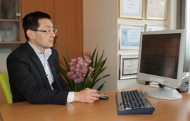 橋本 浩史